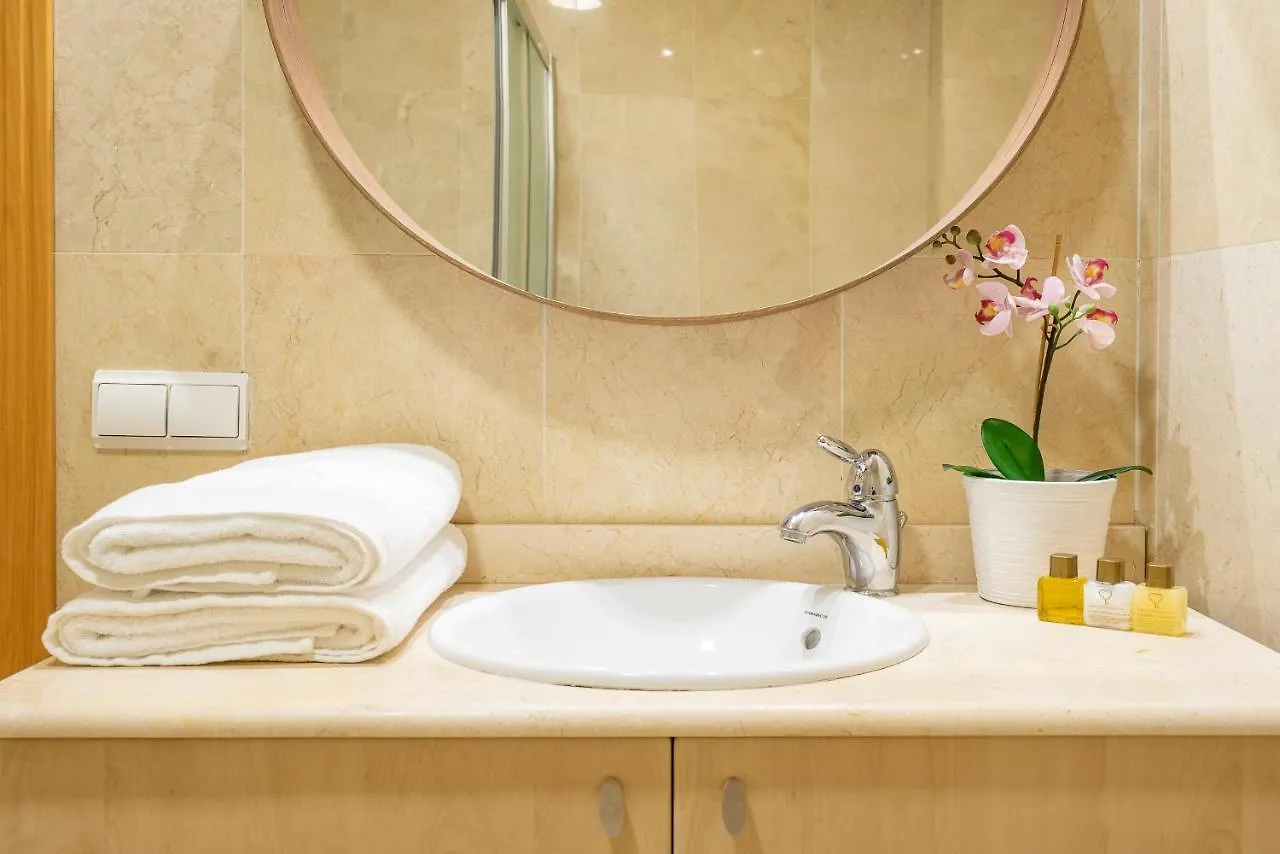 Homeabout Fresca Apartment I Malaga Spain